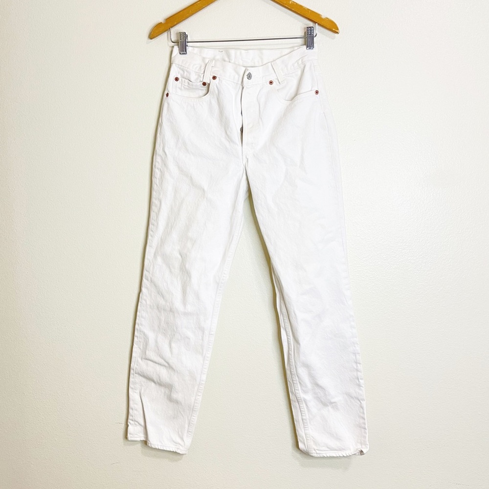 VINTAGE Levi’s high waisted 501 jeans
